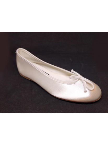 Soft White Satin Shoes Ideal For First Communion: Special April month reduc...
