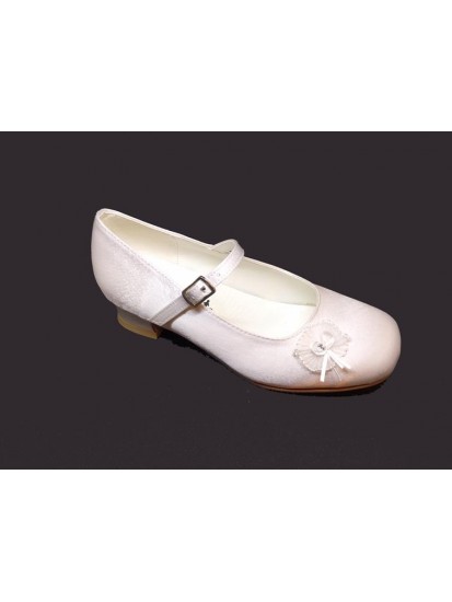 Flower detail Satin Shoe with small heal and strap for the special Girl on ...