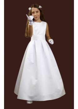 Elegant simple communion dress without sleeves, sewn from a wedding fabric.: 